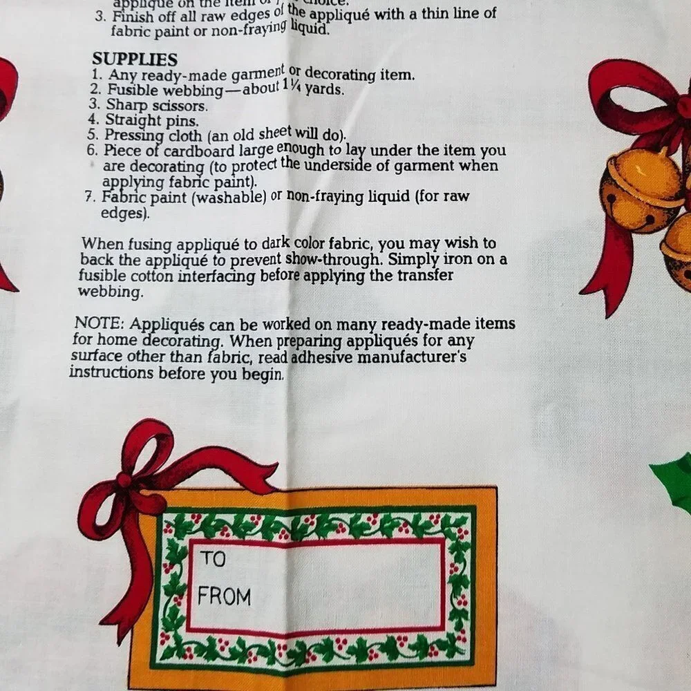 Cranston Print Works Co. Fabric Holiday Gifts Appliques 1 Yard 45